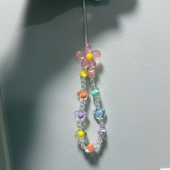 KEY/ AirPods/ iPhone chain bracelet/ accessories - Picture 2 of 2